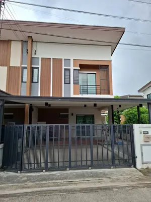 ขายทาวน์โฮม 2 ชั้น โครงการบ้านฟ้าทาวน์นี่ ปิ่นเกล้า-พุทธมณฑลสาย 5 ทำเลดี เดินทางสะดวก ใกล้มหาวิทยาลัยมหิดล ศาลายา