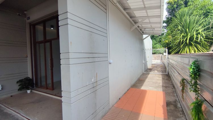 อาคารพาณิชย์ 3 ชั้น 3 นอน 3 น้ำ ทำเลหน้าโรงเรียน, ภาพที่ 4