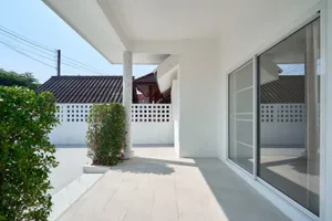 บ้านลำพูน ใกล้ตลาดจตุจักร ใกล้ห้างแจ่มฟ้าราคาไม่เกิน 2 ล้านบาท ใกล้โรงเรียนใบบุญ ใกล้โรงพยาบาลพริ้นซ์