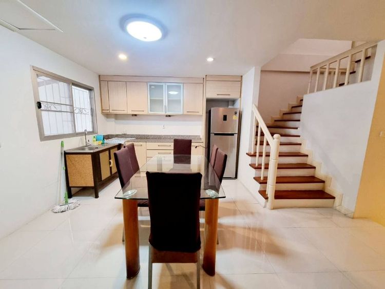 ให้เช่าทาวน์โฮม 3 ชั้น The Balcony Home อุดมสุข - ซ.เฉลิมพระเกียรติ ร.9, ภาพที่ 4
