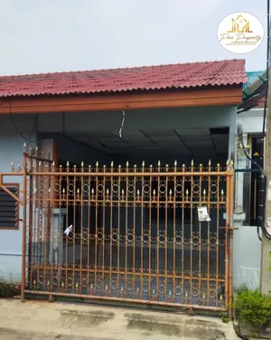 ทาวน์เฮ้าส์ 1 ชั้น   ใกล้เมือง 