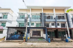 ขาย Townhome 3 ชั้น ราคาถูก สภาพดีมาก พร้อมอยู่