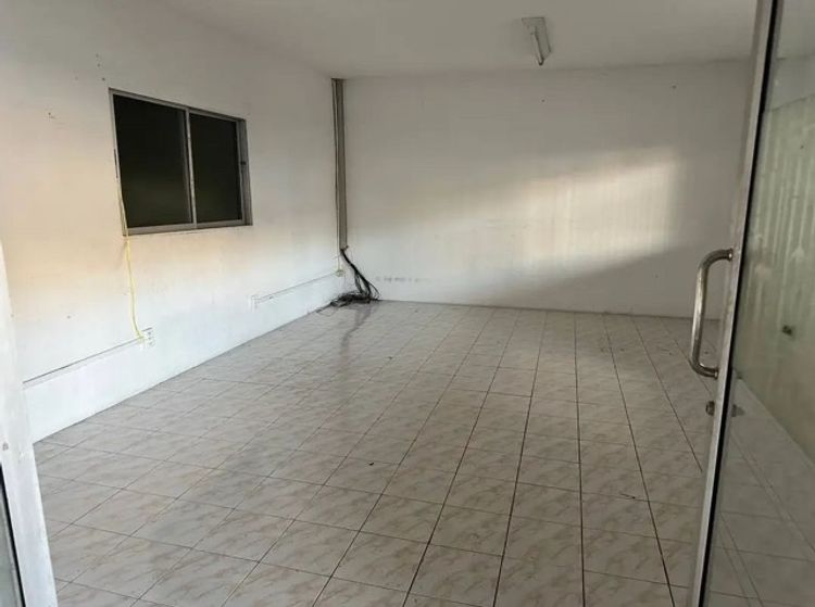 ให้เช่าโกดังพร้อมออฟฟิศ สมุทรปราการ บางปลา บางพลีใหญ่  ขนาด 400 ตร.เมตร, ภาพที่ 4