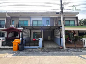 ทาวน์เฮาส์ 2 ชั้น เดอะ คอนเนค สุวรรณภูมิ 3   ซ.กิ่งแก้ว 37  รีโนเวทใหม่พร้อมอยู่ 