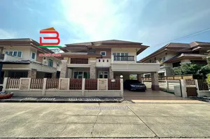 บ้านเดี่ยว หมู่บ้าน เศรณีรายา 1 (ซอยนาวงประชาพัฒนา 21) เนื้อที่ 60 ตารางวา ใกล้สวนเฉลิมพระเกียรติ 80 พรรษา ถนนนาวงประชาพัฒนา แขวงสีกัน เขตดอนเมือง 