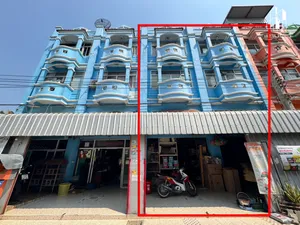 ขายอาคารพาณิชย์ 3 ชั้น หมู่บ้าน ศิริวรรณ ชวนชม ถนนเมน บางกรวย-ไทรน้อย ราคาต่ำกว่าประเมิน หลังล่ะ 2.5 ล้าน