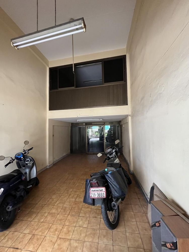 ขายอาคารพาณิชย์ ใกล้สถานีรถไฟฟ้า MRTสถานีจรัญสนิทวงค์ 13 อาคาร 3 ชั้น, ภาพที่ 4