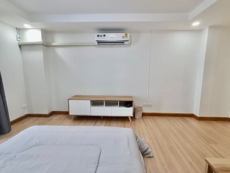 Ratchada Prestige, ภาพที่ 4