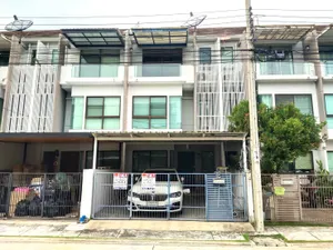 ขาวทาวน์โฮม 3 ชั้น บ้านใหม่ 2 พุทธบูชา แต่งสวย พร้อมอยู่