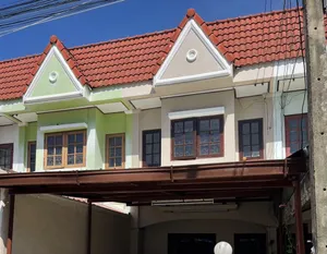 ขายทาวน์เฮ้าส์ 2 ชั้น หมู่บ้านอู่ทองเพลส 2 ถนนลำลูกกา ซอยเปียร์นนท์