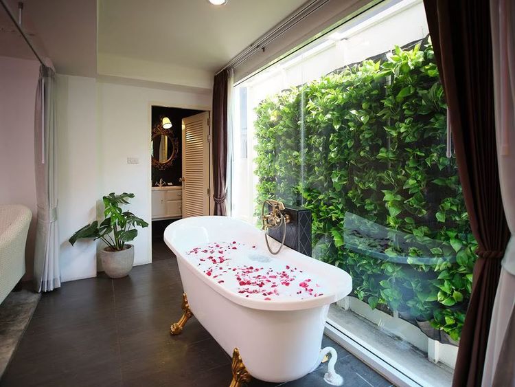 ขายที่ดินพร้อมโรงแรม + อาคารพาณิชย์ ติดคูเมืองเชียงใหม่ ใกล้ถนนคนเดิน, ภาพที่ 4