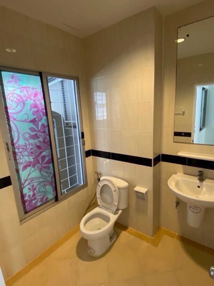 ขายทาวน์โฮม 3 ชั้นเนื้อที่ 20 ตร.วา บ้านกลางเมือง สวิสทาวน์ เกษตร 25 , ภาพที่ 4