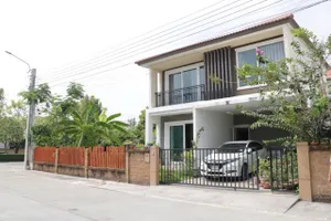 ขายบ้านเดี่ยว 2 ชั้น แปลงมุม เนื้อที่ 64 ตร.ว. หมู่บ้าน โกลเด้น วิลเลจ อ่อนนุช พัฒนาการ ซอยอ่อนนุช 65 ถนนสุขุมวิท77 ใกล้ Airport Link สถานีทับช้าง