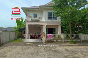 บ้านเดี่ยว หมู่บ้านนนทิชา ลำลูกกา-คลอง 8 (เฟส 2) (ทางไปวัดดอนใหญ่) เนื้อที่ 53.5 ตร.ว (ใกล้ตลาดใหญ่ลำลูกกา) ตำบลลำลูกกา อำเภอลำลูกกา จังหวัดปทุมธานี