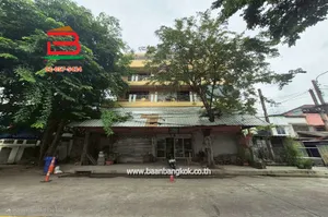 อาคารพาณิชย์ ซอยจันทน์ 44 เนื้อที่ 29.3 ตรว. ถนนจันทน์ 44 แขวงบ้านทวาย เขตบางรัก กรุงเทพมหานคร