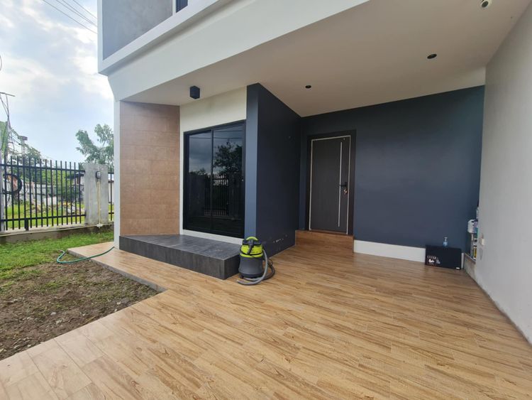 ขายบ้านใหม่สไตล์โมเดริ์น พรอมงานตกแต่งภายใน ราคาพิเศษ, ภาพที่ 4