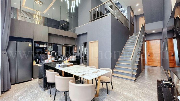 ให้เช่า ทาวน์โฮม เธอ ลาดพร้าว 93 ระดับ Luxury 3.5 ชั้น Fully Furnishe, ภาพที่ 4