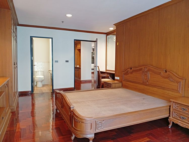 คอนโดบ้านพร้อมพงศ์ สุขุมวิท39 ขาย 3ห้องนอน 193 ตรม. ที่จอดรถ2คัน, ภาพที่ 4
