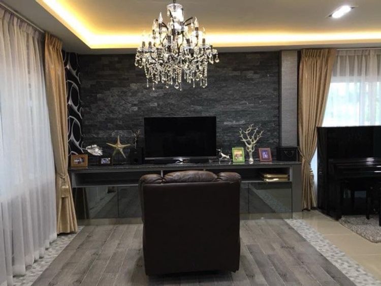 ขายบ้านเดี่ยว 3 ชั้น เนื้อที่ 75 ตร.วา หลังใหญ่แปลงมุม หมู่บ้าน Casa 5 , ภาพที่ 4