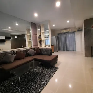 ขาย Townhome 3ชั้น ม. เดอะเมโทร พระรามเก้า เดินทางสะดวก ใกล้รถไฟฟ้าเหลือง+Airport Link หัวหมาก ใกล้มอเตอร์เวย์ไปชลบุรี   ใกล้supermarkets รพ.สมิติเวชศรีนครินทร์