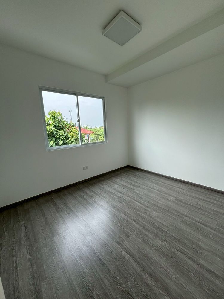 ขายบ้านแฝด  หมู่บ้านInizio 3 ปิ่นเกล้า-วงแหวน บ้านมุม สภาพดีเยี่ยม, ภาพที่ 4