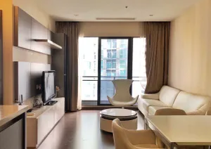 Ivy Ampio | MRT Rama 9 (0.7 km.) ARL Makkasan (1.5 km.)
