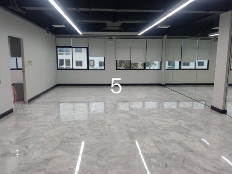 ให้เช่าอาคาร 4 ชั้น พร้อมลิฟท์โดยสาร เนื้อที่1ไร่กว่า ซอยรามคำแหง39 30 , ภาพที่ 4