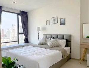Rhythm Sukhumvit 42 | Near BTS Ekkamai, only 100 meters away.
