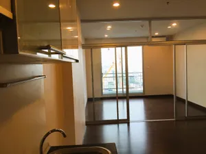 Condo for Sale: Supalai Lite Sathorn - Charoen Rat, fully furnished, near Sathorn and Silom.