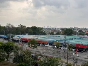 ปล่อยเช่าที่ดิน 8 ไร่ ตรงข้ามสวนสยาม หน้ากว้าง 163 เมตร
