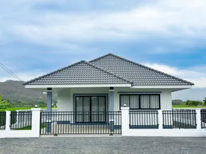 บ้านจันทราโฮม บ้านเดี่ยวหลังใหญ่ทรงปั้นหยา ตำบลร้องวัวแดง อำเภอสันกำแพง จังหวัดเชียงใหม่