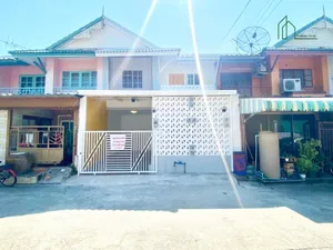 ทาวน์เฮาส์ 2 ชั้น หมู่บ้านพฤกษา 12/1 เลียบคลอง 3 คลองหลวง ฟรีโอน