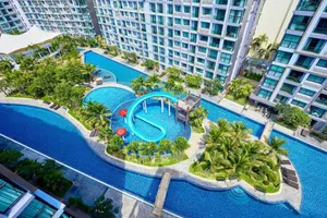 Dusit Grand Park 1