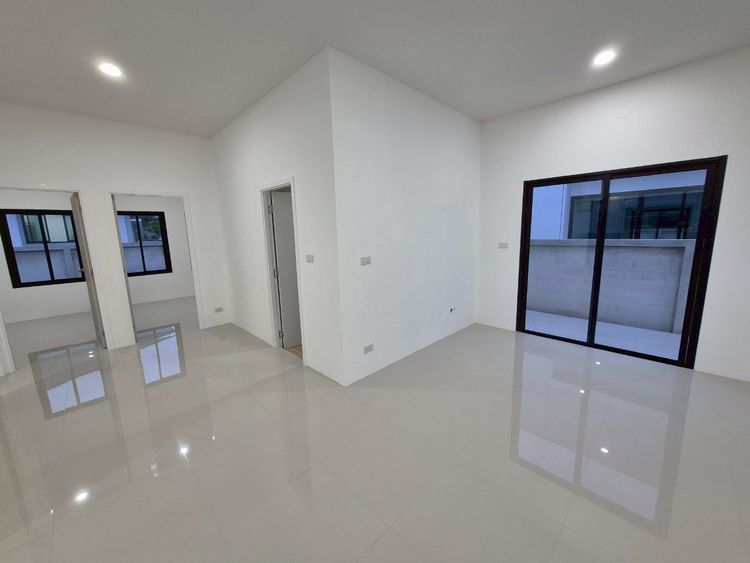 บ้านกล่องโมเดิร์น หลังใหญ่ 100 ตรว บายพาสสระบุรี, ภาพที่ 4