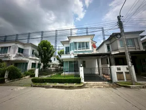 ขาย เช่า บ้าน ไลฟ์ บางกอก บูเลอวาร์ด หลังหัวมุม 36 ตรว สภาพใหม่มาก พร้อมอยู่