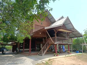 ขาย บ้าน ใกล้อ่างเก็บน้ำธวัชชัย ตำบลนิเวศน์ อำเภอธวัชบุรี จังหวัดร้อยเอ็ด
