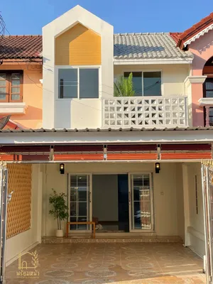 ขายทาวน์เฮาส์หมู่บ้านพิมพ์ทอง ลาดพร้าว101 แยก 35