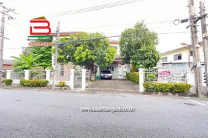 บ้านเดี่ยว ซอยคู้บอน 6 เนื้อที่ 79 ตรว. แขวงคันนายาว เขตบางกะปิ กรุงเทพมหานคร