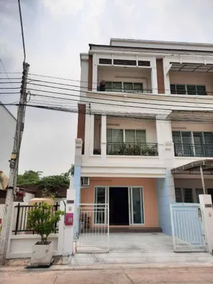 🏡 ทาวน์โฮม 3 ชั้น พร้อมอยู่ ทำเลดี ใกล้รถไฟฟ้า ✨ แค่ 3.99 ล้านบาท เท่านั้น! โครงการ Vision Smart City – นครอินทร์ จ.นนทบุรี