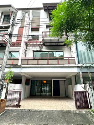 ขายทาวน์โฮม 4 ชั้น โครงการอารียา แมนดารีนา สุทธิสาร 📍ทำเลใจกลางเมือง ใกล้ MRT สุทธิสาร รัชดา ลาดพร้าว วิภาวดี 💥ราคาพิเศษเพียง 7.5 ล้านบาท เท่านั้น‼