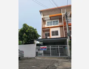 Call : 095-250-9015 หมู่บ้านรัชธานี 10 ซอยคู้บอน 27 เขตบางเขน ขายทาวน์เฮ้าส์ 3 ชั้น แปลงมุม ติดสวน 49 ตารางวา 3 ห้องนอน 4 ห้องน้ำ ใกล้รถไฟฟ้าสีชมพู สถานีคู้บอน