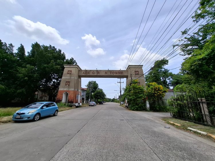 ที่ดินหน้าหมู่บ้านการ์เด้นลากูน่า Lake Garden Home ตำบลคลองหลวงแพ่ง, ภาพที่ 4