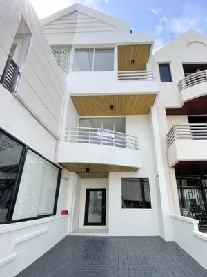 ทาวน์เฮ้าส์ ม.ทาวน์อินทาวน์ ลาดพร้าว94 ใกล้รถไฟฟ้าสายสีเหลือง สถานีลาดพร้าว83 (6017)