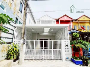 ทาวน์เฮาส์ 2 ชั้น ทรัพย์ดินทอง เทพารักษ์ รีโนเวทใหม่พร้อมอยู่ 