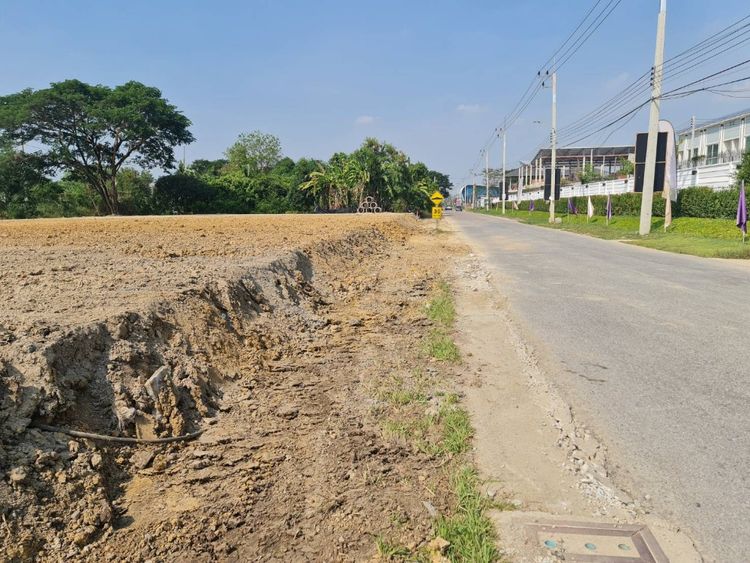 ให้เช่าที่ดิน  ขนาด 3 งาน 75 ตร.ว. ทำเลดีตรงข้ามหมู่บ้าน EZZEN ศาลายา, ภาพที่ 4