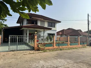 ขายถูก บ้าน2ชั้นหลังใหญ่แปลงมุม ใกล้เมืองเชียงใหม่