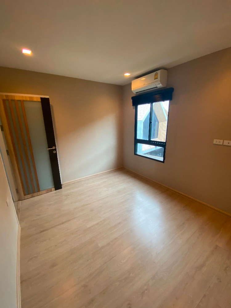 ขายทาวน์โฮม 3.5 ชั้น อาร์เด้น พระราม 3 (Arden Rama 3) ทำเลใจกลางเมือง , ภาพที่ 4