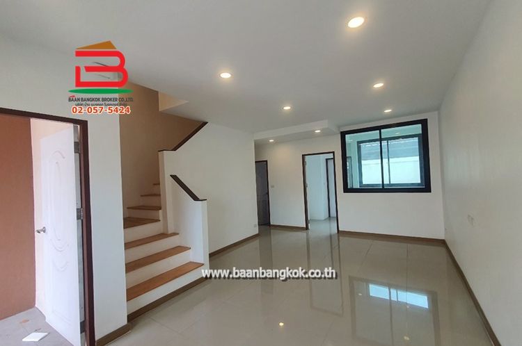 ทาวน์โฮม ซอยลาดพร้าว 96 เนื้อที่ 19.3 ตรว. ถนนลาดพร้าว เขตวังทองหลาง, ภาพที่ 4