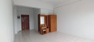 คอนโด ห้องเปล่า พร้อมอยู่/Condo for Rent–Compact Unfurnished, Ready to Move In 