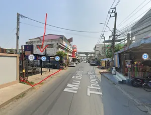 ให้เช่า ที่ดินเปล่าถมแล้ว 750 ตร.วา  ทำเลดีมาก ติดสถานีรถไฟฟ้าคลองบางไผ่  ปากซอยหมู่บ้านบัวทอง  ติด 7-11    เข้าออกได้ทั้ง ม.บัวทอง และ ติดถนนกาญจนาภิเษก 